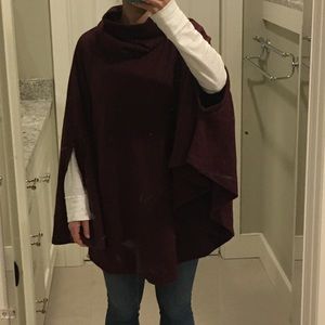 EUC Cranberry Cape
